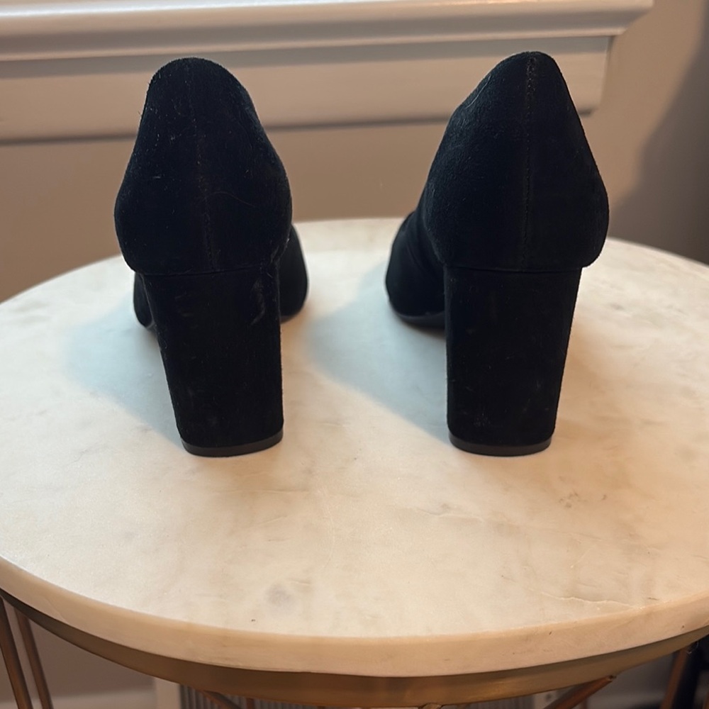 Elegant Black Heels by Deltan - Picture 4 of 9